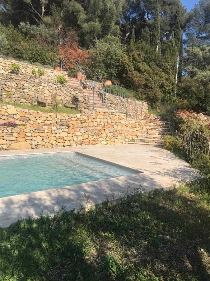 Hauteurs De Toulon : Charmant Studio Piscine Экстерьер фото