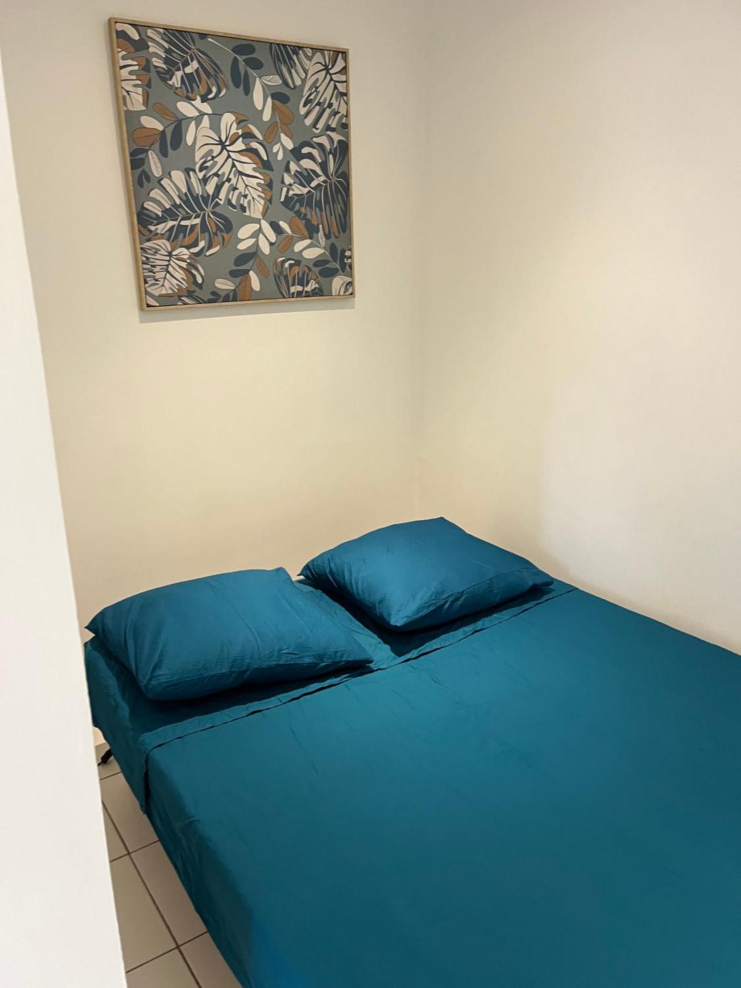Hauteurs De Toulon : Charmant Studio Piscine Экстерьер фото